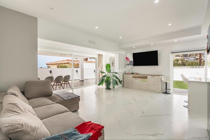 Foto 000f98a1-df90-4ffa-9e0c-16a708ef7c94. Casa amb aparcament a San Eugenio Alto Adeje