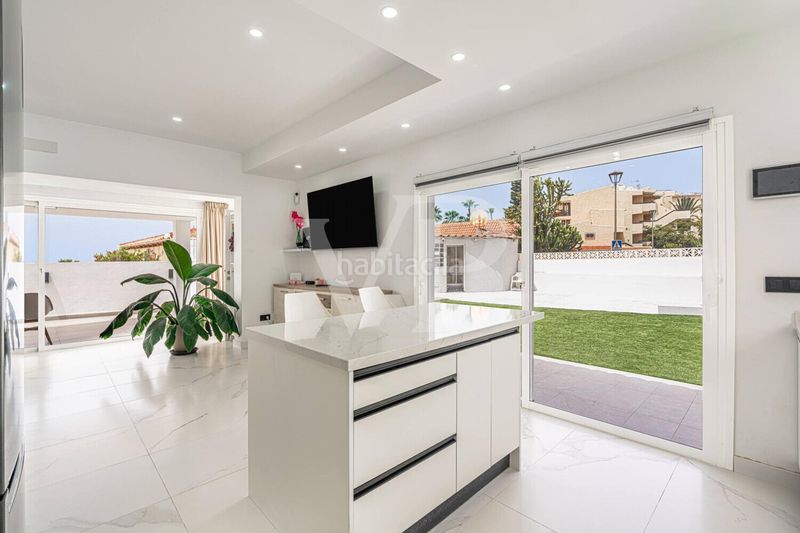 Foto 410cedd7-0199-44ff-9b03-b853ec7b31b4. Casa amb aparcament a San Eugenio Alto Adeje