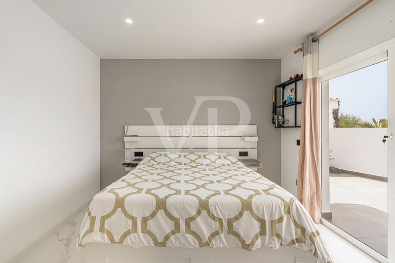 Foto a7b675f3-590c-4fe1-a3f6-7e7f2addc951. Casa amb aparcament a San Eugenio Alto Adeje