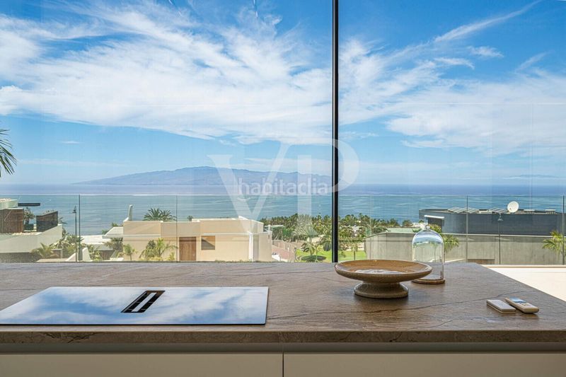 Foto aaf5697d-4330-4c66-952e-ff780c662973. Casa amb aparcament a Guía de Isora interior Guía de Isora