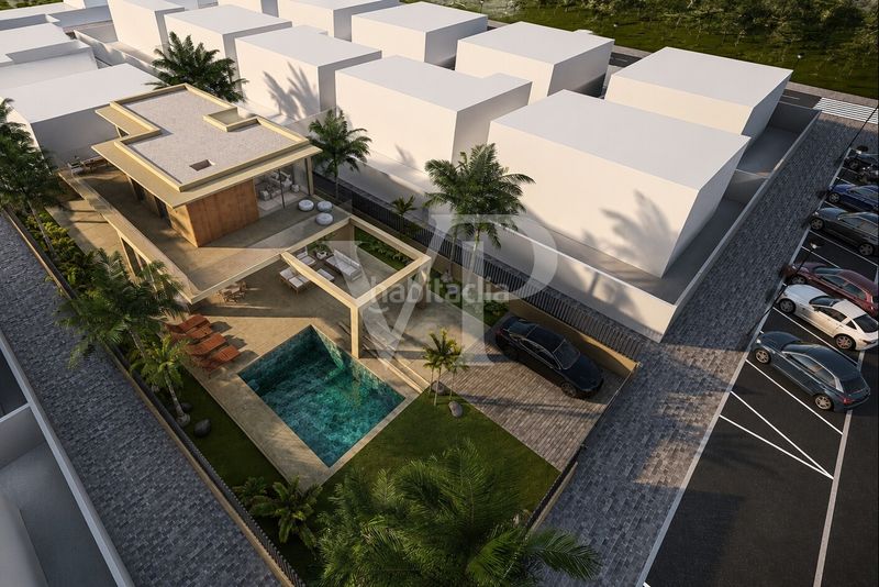 Foto c717ac03-1a50-44de-a614-723b9c7fb221. Casa amb aparcament a Palm - Mar Arona