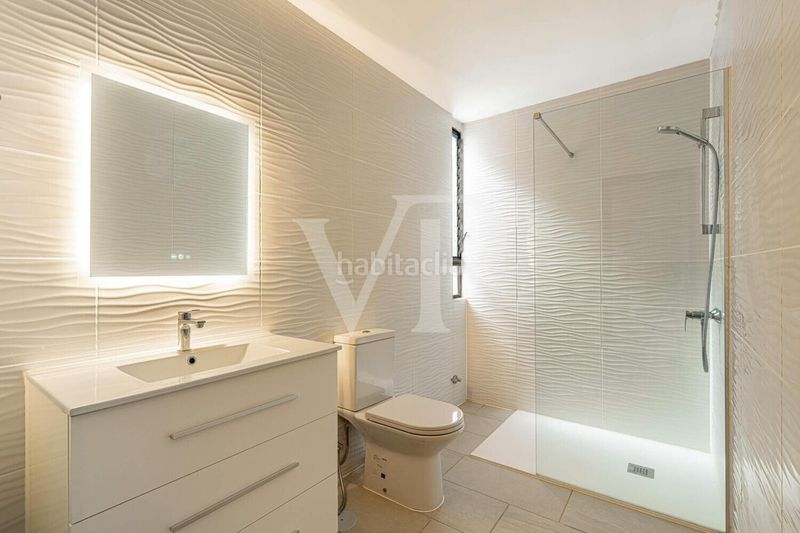 Foto d4d74f21-8b8d-4294-9b52-2e913a7fde28. Casa adossada amb piscina a San Eugenio Alto Adeje