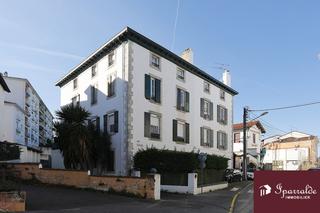 Pis  Hendaye ville. Precioso piso de 3 habitaciones en hendaye con un encantador y s