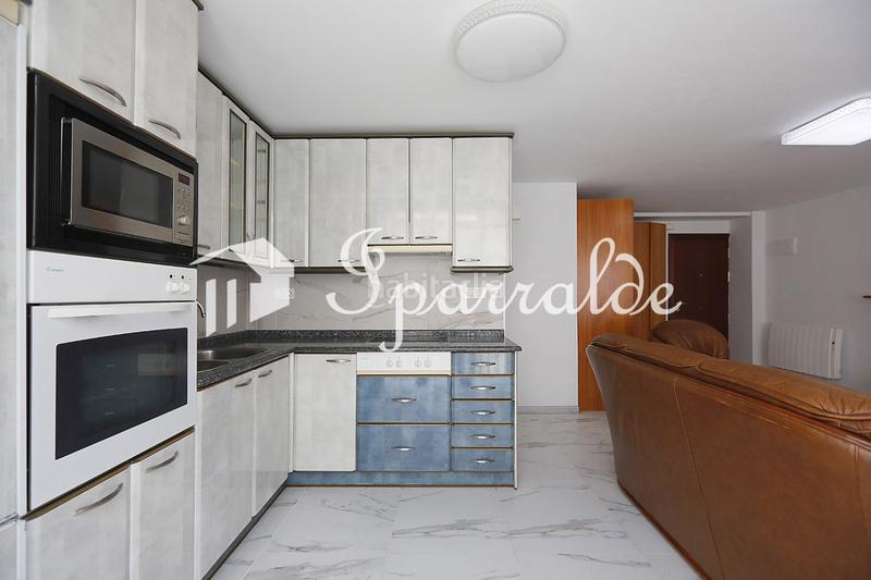 Foto 74f7b736-074b-4a18-a0ab-04ffc88e2d28. Piso vivienda reformada y céntrica con balcón en Palmera - Dumboa - Arbes Irun