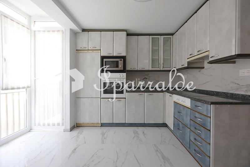Foto b182fdb9-6dd8-4b22-bd5f-9f1bf95a6ef0. Piso vivienda reformada y céntrica con balcón en Palmera - Dumboa - Arbes Irun