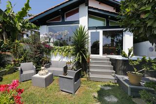 Casa a Hendaye. Oasis en el centro de hendaia villa individual de 3 habs dobles,
