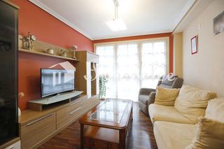 Pis  Irun - calle contracalle. Preciosa vivienda de 3 habitaciones y balcn en el centro