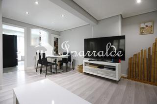 Appartamento  Irun - teodoro murua. Piso en altura de 3 habitaciones en artía