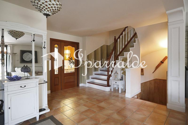 Foto 2d94cf51-1f0a-461b-8443-ced045a26bd2. Towny house with heating parking in Lapice - Larreaundi - Olaberria - Meaka Irun