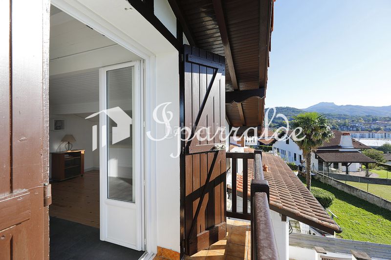 Foto 1d5d50e0-da97-4ce7-8f41-7a6b91863f55. Casa amb calefacció aparcament piscina a Hendaye