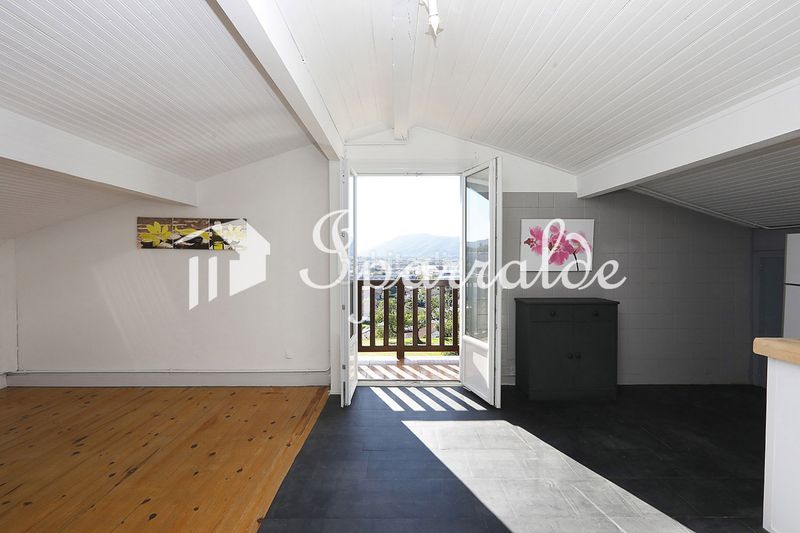 Foto 5467d544-2fa1-485d-b180-c1b8eb6725fe. Casa amb calefacció aparcament piscina a Hendaye