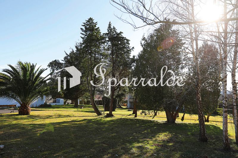 Foto 38e0ba44-4a4a-48c7-a113-2c0760bde293. Casa amb aparcament piscina a Hendaye