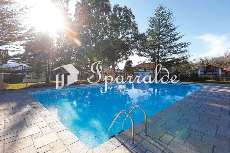 Foto ce2fdca7-9d88-45ec-9963-f9ae2a7696bc. Casa amb aparcament piscina a Hendaye