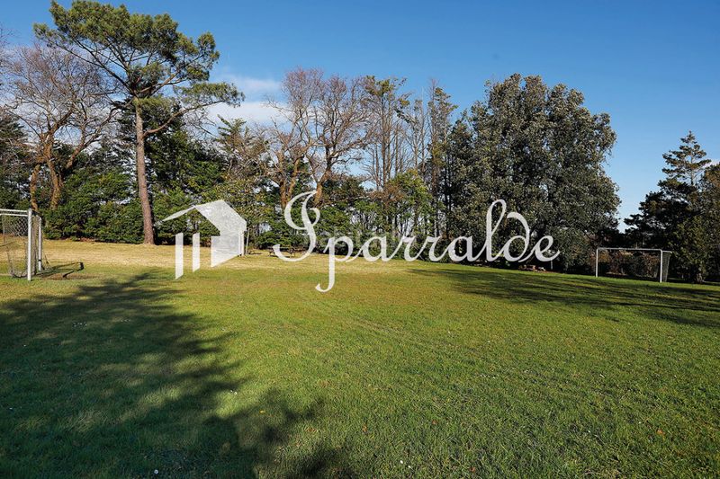 Foto fc30658e-c407-4f1f-aaa8-1ec56e6a8838. Casa amb aparcament piscina a Hendaye