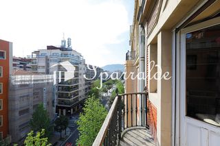 Pis  Irun - paseo colon. Gran piso en la mejor zona del paseo col�n con  garaje