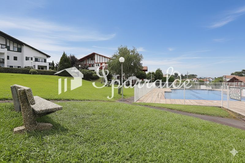 Foto 91ec3b15-9a81-40b9-9c78-541bbd2542ac. Pis amb calefacció aparcament piscina a Hendaye