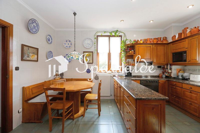 Foto 0872cc10-b622-4550-899c-9bff7f488777. Casa amb calefacció aparcament a Pinar - Anaka - Belaskoenea Irun