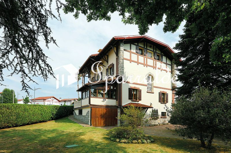 Foto 121716e6-09c2-4997-9c17-1d5880f82fe0. Casa amb calefacció aparcament a Pinar - Anaka - Belaskoenea Irun