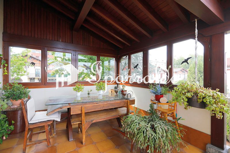 Foto 6e0ce3b0-680d-463a-bbde-4fd03f8a286b. Casa amb calefacció aparcament a Pinar - Anaka - Belaskoenea Irun