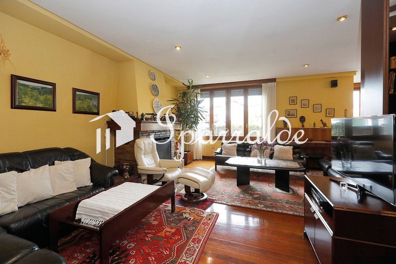 Foto a84f351c-02c4-4d99-9917-2747564390bd. Casa amb calefacció aparcament a Pinar - Anaka - Belaskoenea Irun