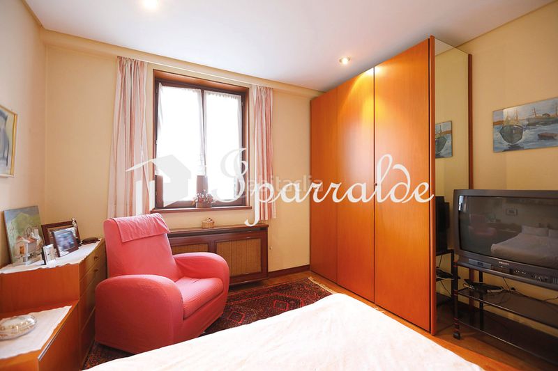 Foto abf7f7b5-d6bc-4832-b691-43db02cb7113. Casa amb calefacció aparcament a Pinar - Anaka - Belaskoenea Irun