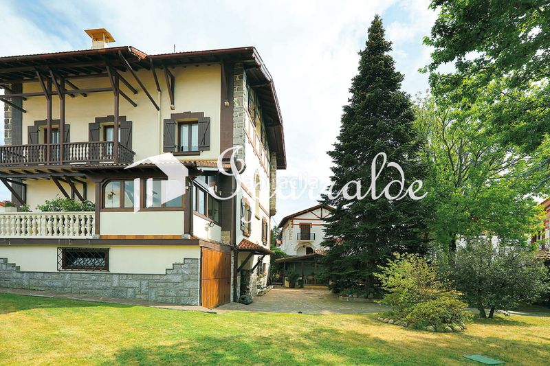 Foto bae02a59-cf66-4b7f-aba1-b6078568808f. Casa amb calefacció aparcament a Pinar - Anaka - Belaskoenea Irun
