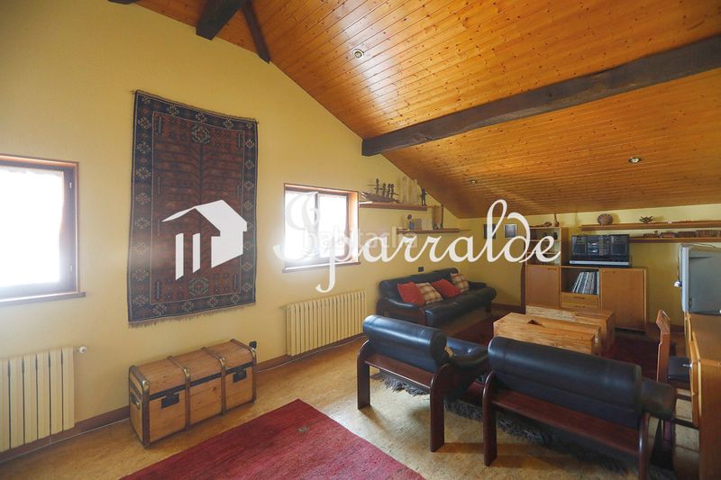 Foto bc7dbda0-f9d6-46e7-a194-3251f6b4a42f. Casa amb calefacció aparcament a Pinar - Anaka - Belaskoenea Irun