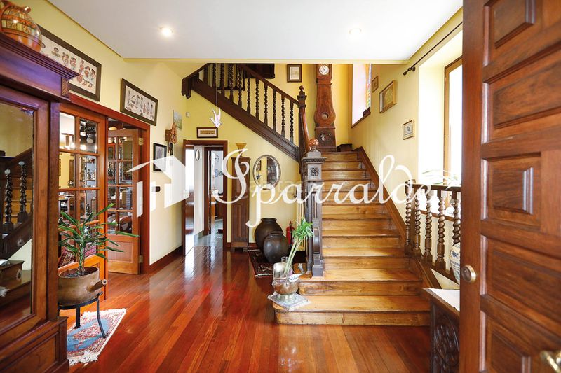 Foto dbe78f0a-33f1-4e03-90e2-1e68b65a7c3a. Casa amb calefacció aparcament a Pinar - Anaka - Belaskoenea Irun