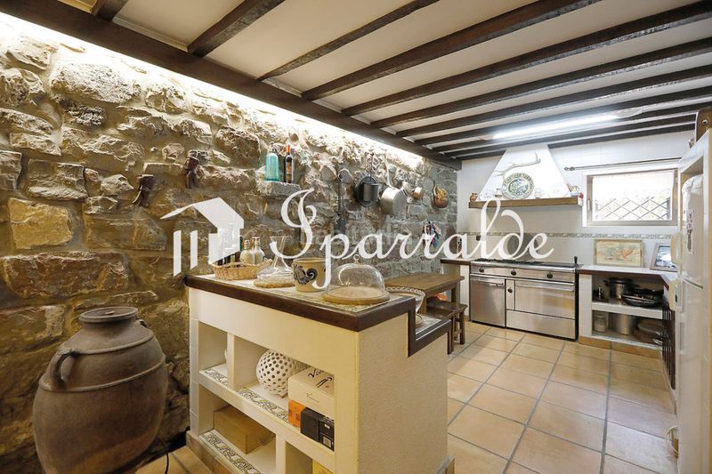 Foto e3bce259-007f-4496-bc83-53d90293afa5. Casa amb calefacció aparcament a Pinar - Anaka - Belaskoenea Irun