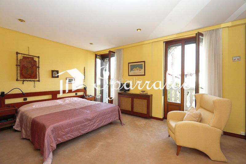Foto f9b7d981-fa2e-4b4b-9692-fa342b18567b. Casa amb calefacció aparcament a Pinar - Anaka - Belaskoenea Irun