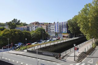 Pis  Irun - calle pelegrin de uranzu. Arbes piso reformado con balcón en el centro