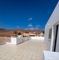 Chalet à Calle el durazno 20. Se vende luminosa vivienda unifamiliar con finca en el durazno –