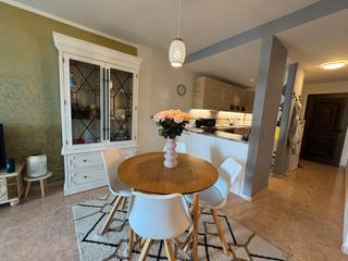 Pis  Calle bajo blanco. Piso con encanto en el centro de corralejo.