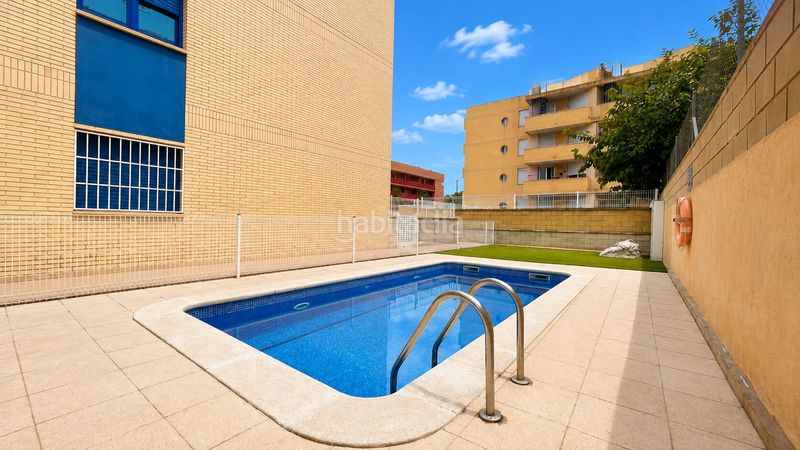 Foto 566e3ce3-67b1-438f-8161-c3128d4726de. Àtic amb piscina a Passeig Marítim Miami Platja