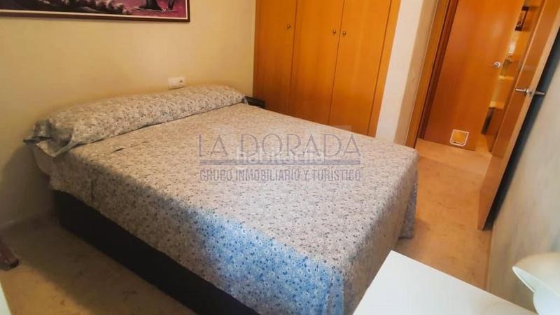 Foto dfbd6bda-55c4-44cf-9e01-10e0d1ae5da2. Àtic amb piscina a Passeig Marítim Miami Platja