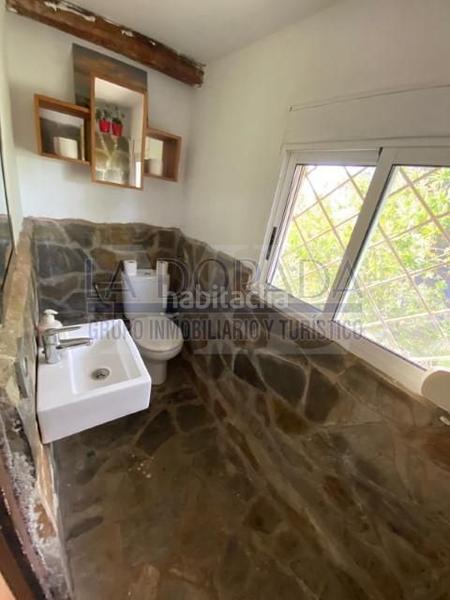 Foto 5a83b89a-73e8-411d-9e13-21957636c871. Edificio in Selva del Camp (La)