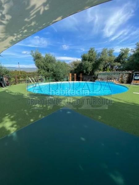 Foto bda84471-05c2-4d63-abe7-cc54289bce3a. Edificio in Selva del Camp (La)