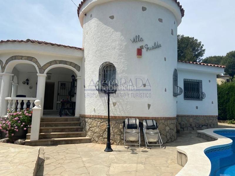 Foto 397e3e8c-750d-47f2-8a8b-70b98d1048cc. Chalet con camino parcheggio piscina in Platja de Mont-roig Mont-roig del Camp