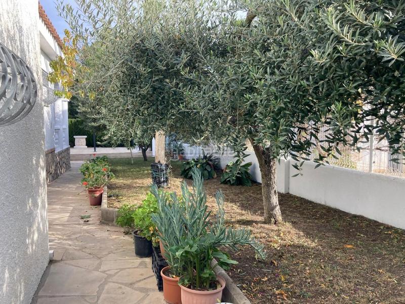 Foto 9384d17c-3116-47ac-9833-c17ccd58ee2c. Chalet con camino parcheggio piscina in Platja de Mont-roig Mont-roig del Camp