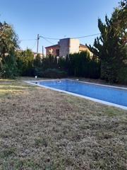 Terreny residencial a Casc Antic - Nou Cambrils. Solar con piscina edificable para casa independiente