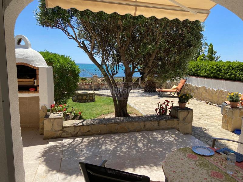 Foto 7998c954-f6d9-4b78-a81f-779851d5f149. Chalet casa independiente en primera línea de mar con vistas panorámicas en Mont-roig del Camp