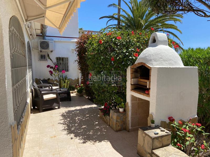 Foto c0ba93da-3bec-4722-8003-c365ef260db4. Chalet casa independiente en primera línea de mar con vistas panorámicas en Mont-roig del Camp
