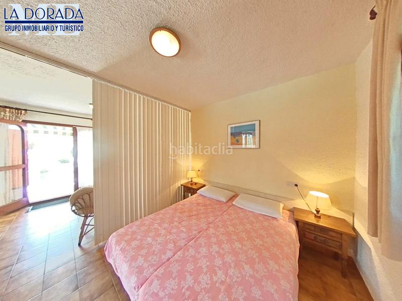 Foto b7d848b3-f8b8-40e0-8860-901b690d5fa4. Casa a schiera con camino riscaldamento parcheggio piscina in Mont-roig del Camp