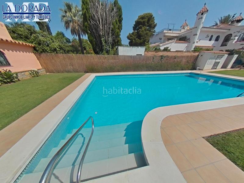 Foto 125d8e2c-0d64-4bb2-a4b8-3e03bfa39c4b. Casa adossada amb xemeneia calefacció aparcament piscina a Mont-roig del Camp