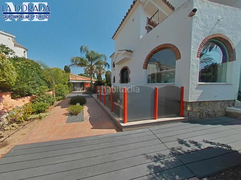 Foto c885afbd-3079-4a32-8ad2-e60c0d218470. Casa adossada amb xemeneia calefacció aparcament piscina a Mont-roig del Camp