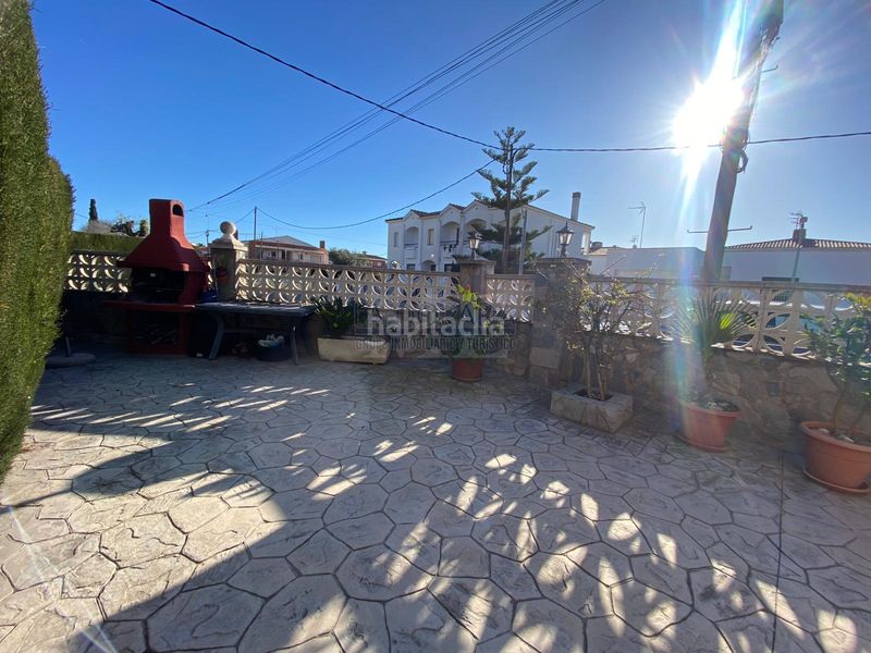 Foto 2c278cc5-dc93-4e05-9be4-d4f307d4191c. Planta baixa amb calefacció aparcament a Cambrils mediterrani Cambrils