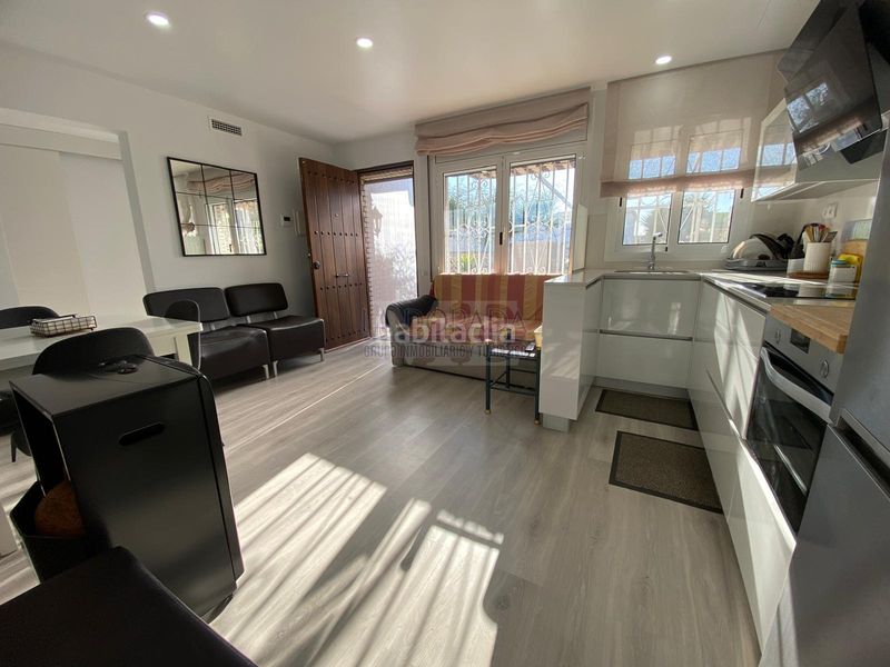 Foto adb48633-6290-4a62-b41b-31bb888e7a43. Planta baixa amb calefacció aparcament a Cambrils mediterrani Cambrils