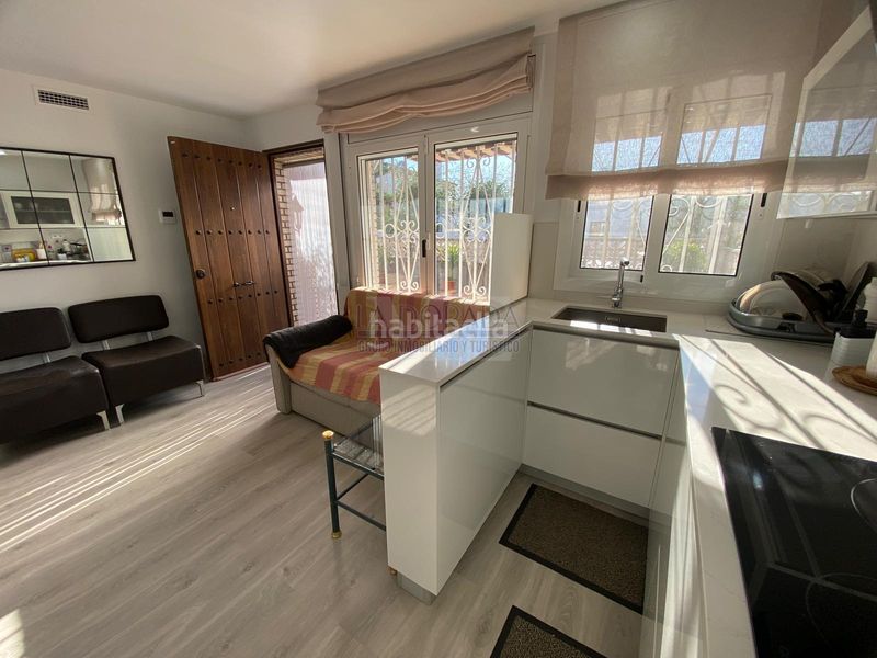 Foto b2cd1073-d1ad-4616-aa3a-a91defc156eb. Planta baixa amb calefacció aparcament a Cambrils mediterrani Cambrils