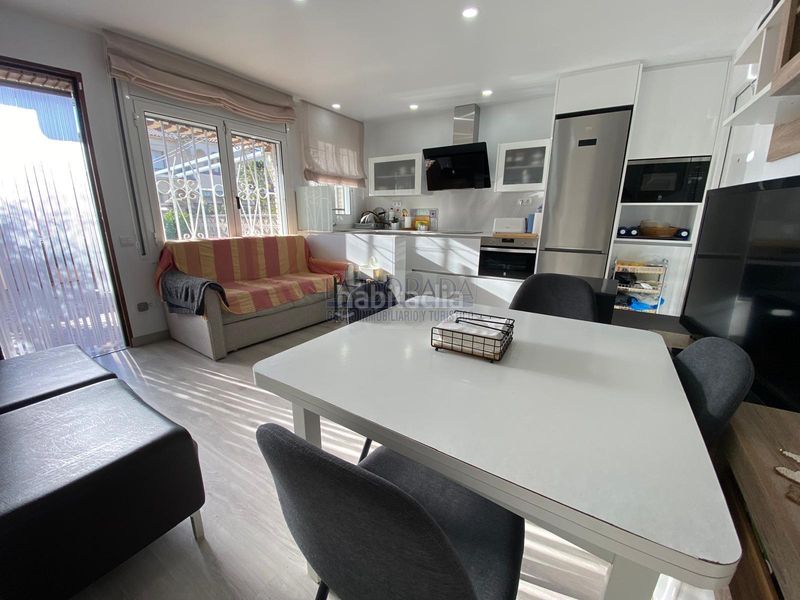 Foto d0d1a08e-407f-4293-b630-ffe74d6a8478. Planta baixa amb calefacció aparcament a Cambrils mediterrani Cambrils