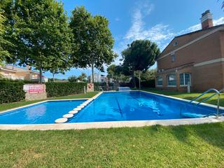 Casa adossada a Els Tallats - Mas Olivé. ¡oportunidad única! chalet adosado con terraza, garaje y piscina